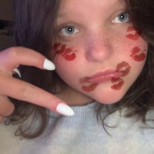 Meet your Posher, Lilly